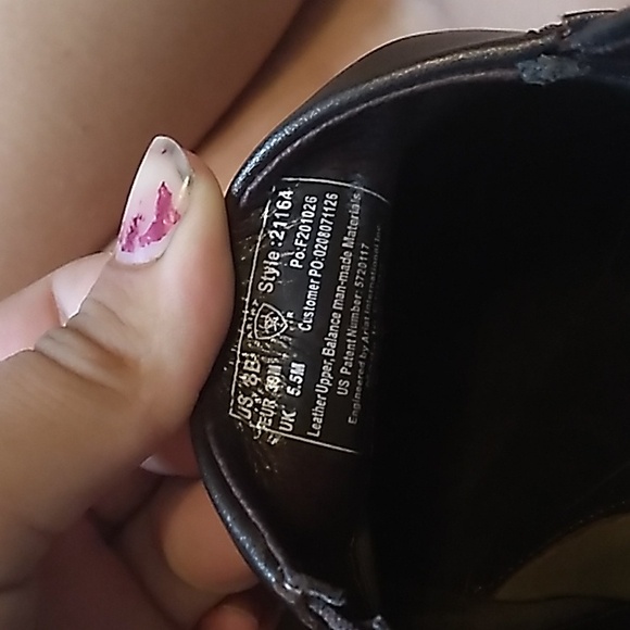 women's Ariat shoe size 8 color black and bronze - Picture 8 of 9